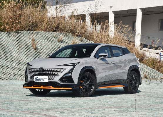 좋은 가격 DCT 5 개의 문 4 개의 바퀴 춘건 EV 춘건 UNI-T 138Kw 터보 2WD 7 기어 가솔린 SUV 자동차