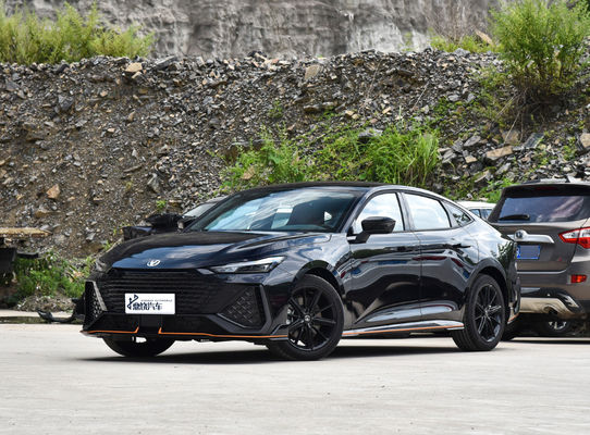 2024 OEM 고품질 138Kw 장 안 EV 장 UNI-V 188Ps 300Nm 가솔린 가솔린 연료 자동차