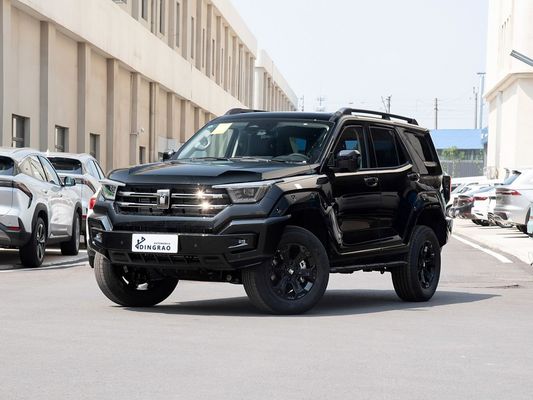 385Nm 185KW 252Ps 4WD 5 좌석 5 문 2.0T 탱크 400 SUV 가솔린 연료 새 차